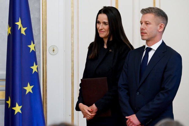 Nová maďarská vláda chce vpustiť migrantov do krajiny